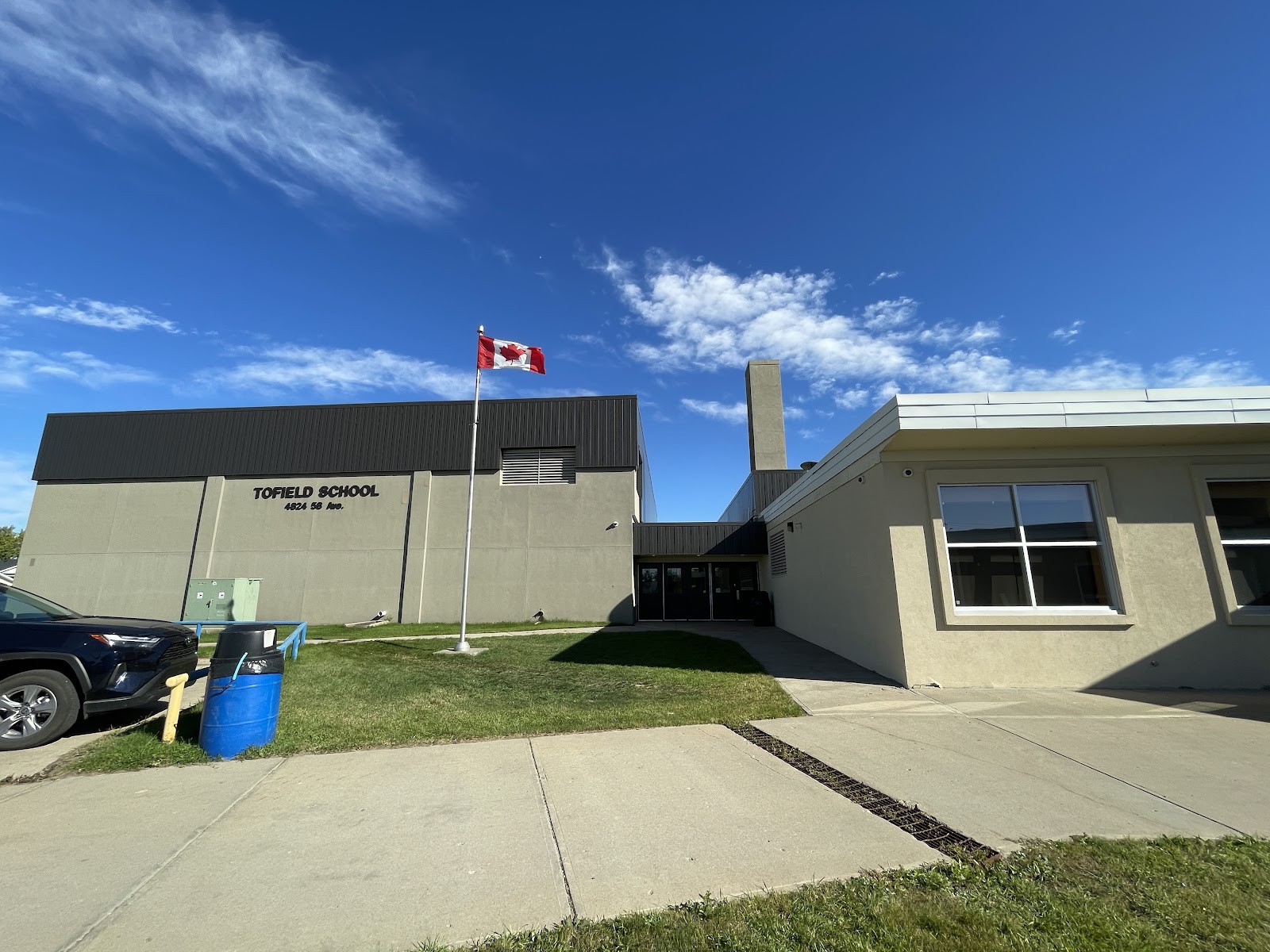 バトルリバー学区の高校（Tofield School）